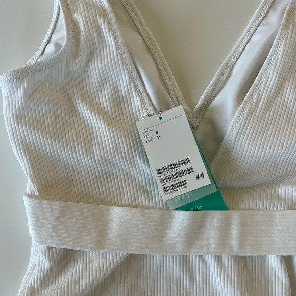 NWT white one-piece bathing suit - Picture 4 of 5